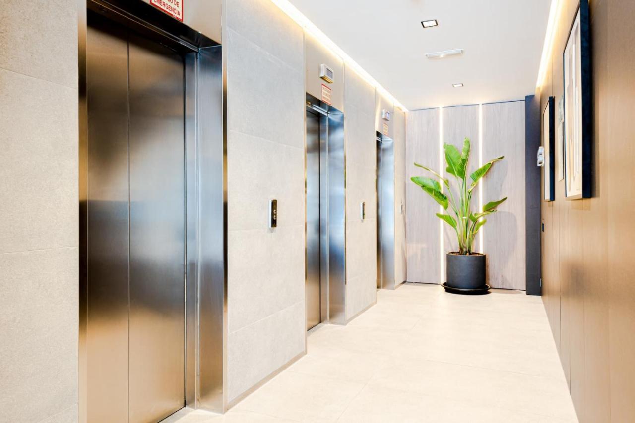 Unique And Sophisticated Design Homes In Financial Centre Apartment Madrid