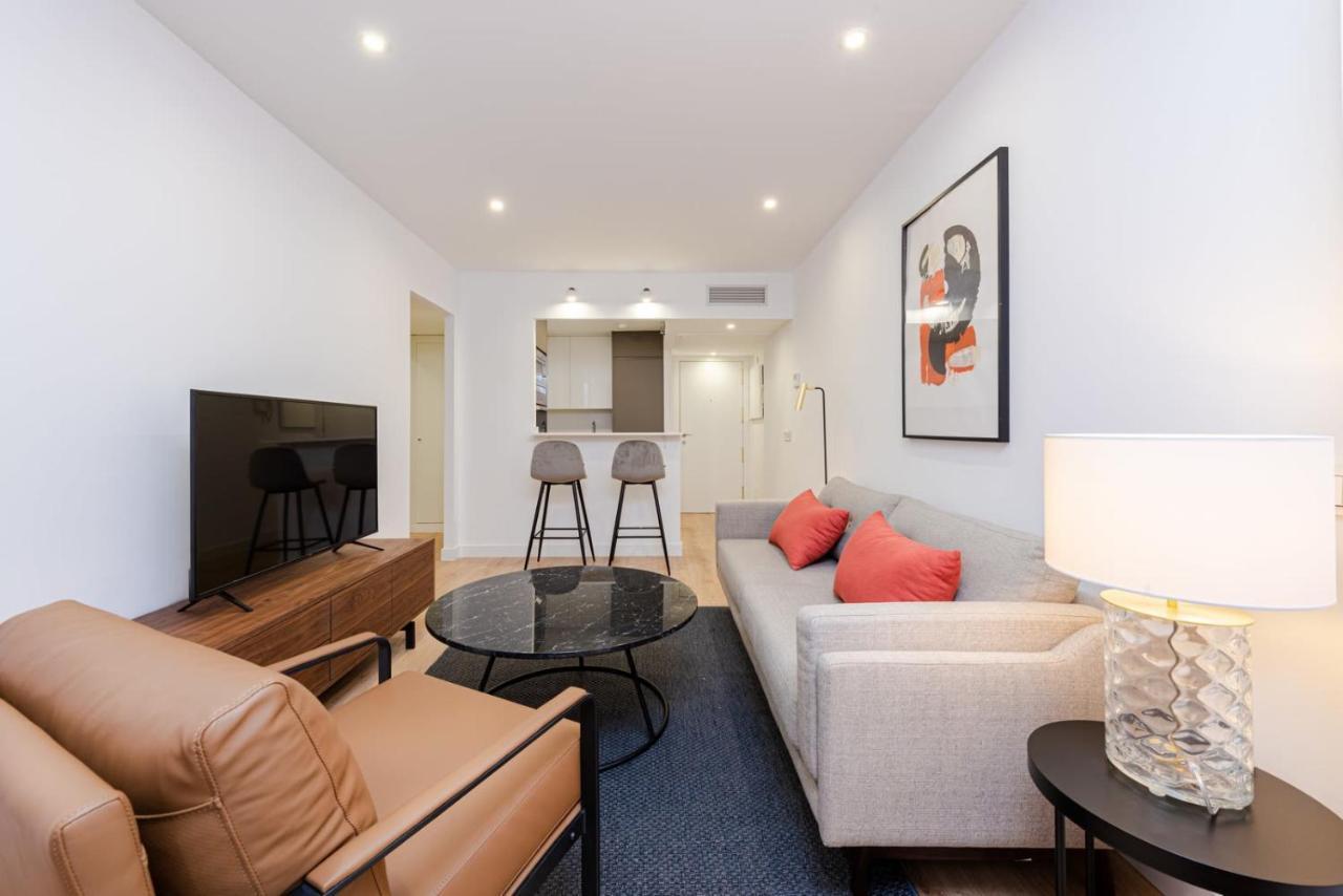 Unique And Sophisticated Design Homes In Financial Centre Apartment