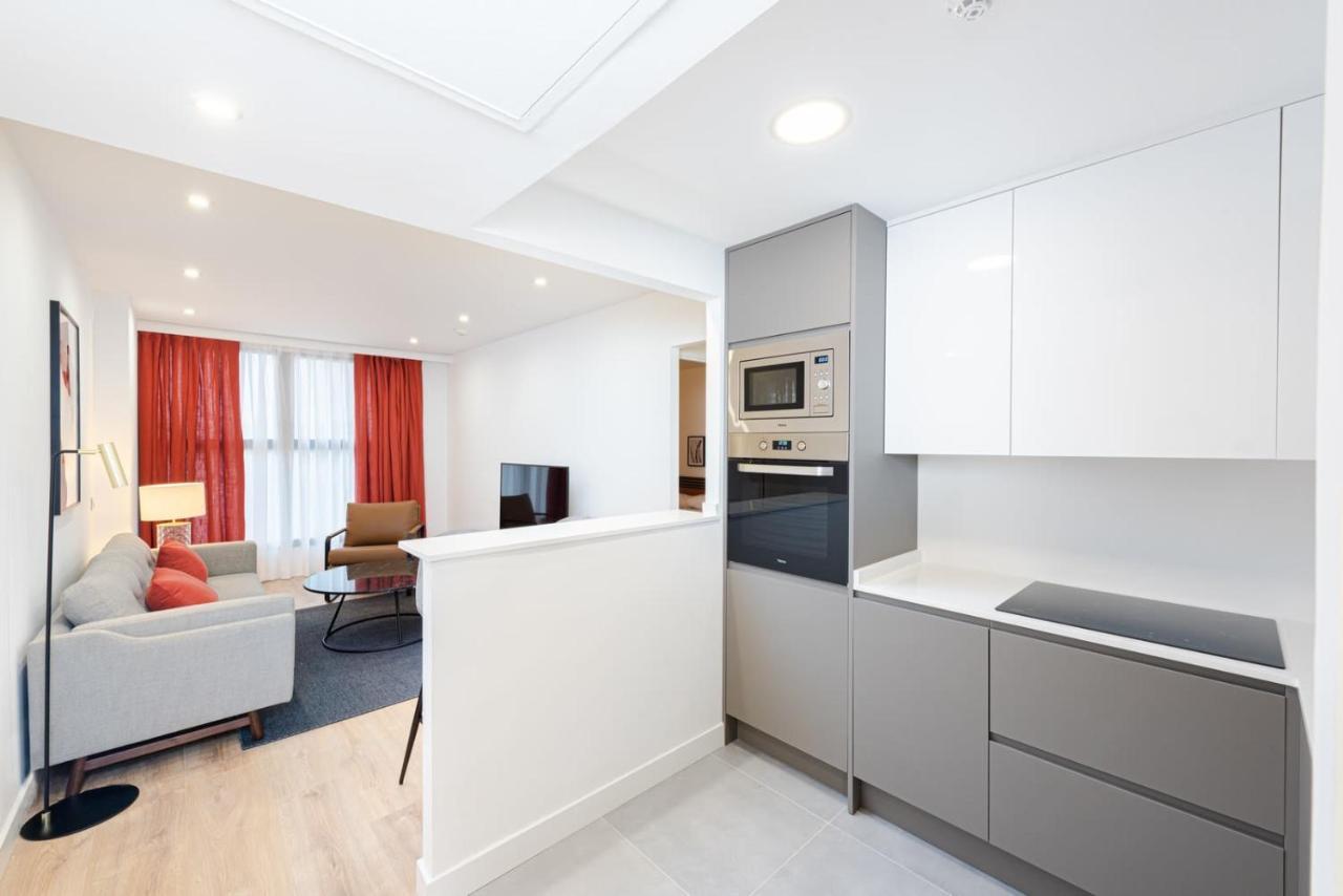 Unique And Sophisticated Design Homes In Financial Centre Apartment Madrid