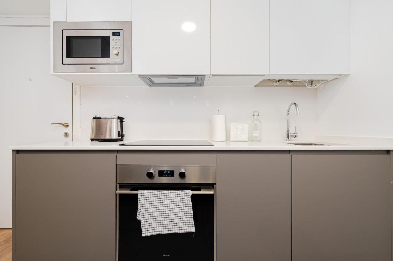 Unique And Sophisticated Design Homes In Financial Centre Apartment Madrid